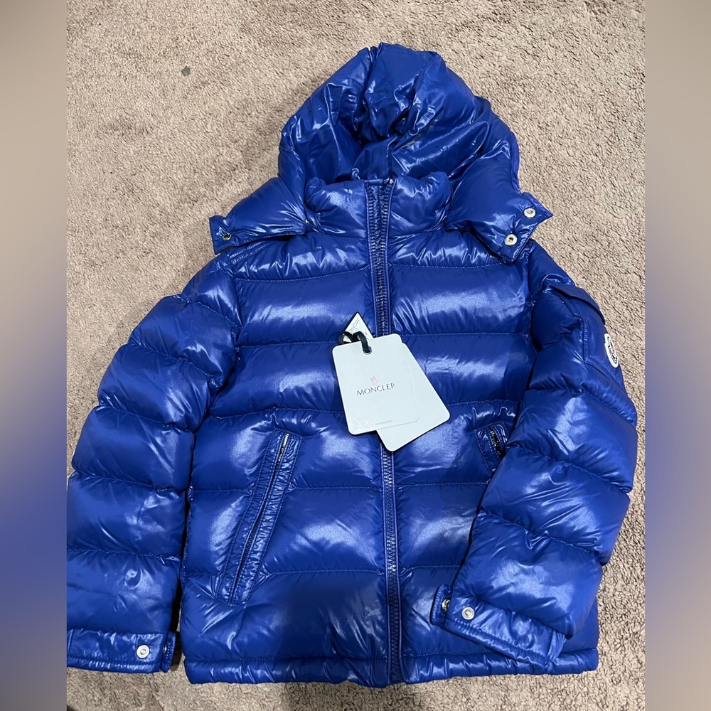 Moncler
Blue Down Jacket Unisex